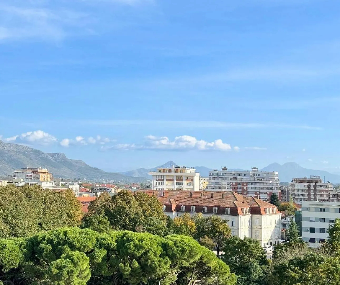 Shkodra Apartments Апарт-отель
