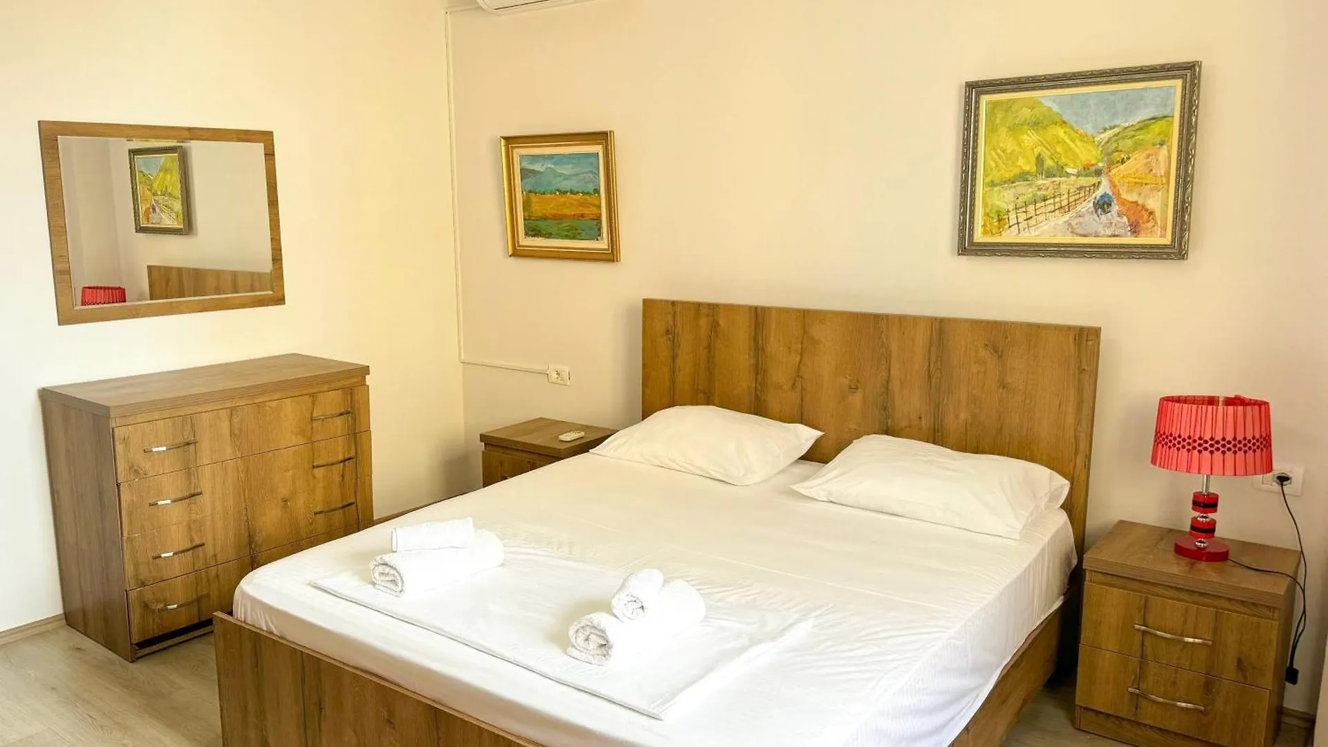 Shkodra Apartments 3*, Шкодер